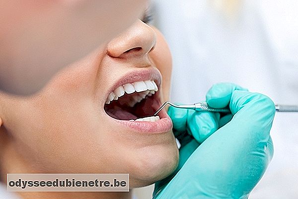 O que fazer após extração de dente
