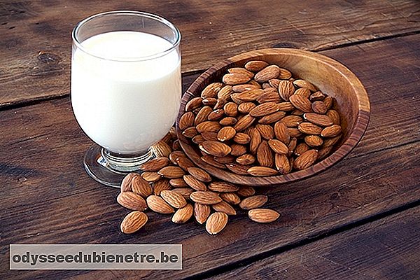 Benefícios do leite de amêndoas