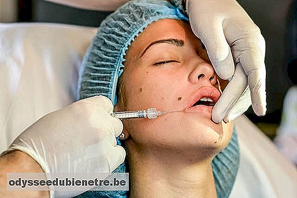 Cirurgia plástica na boca pode aumentar ou diminuir os lábios