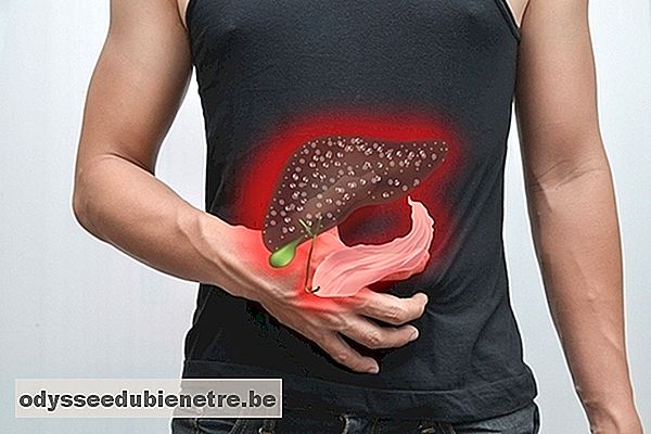 O que causa gordura no fígado