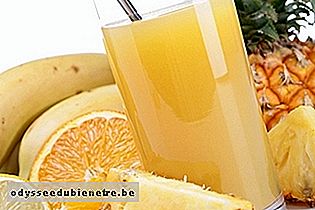 O suco de abacaxi e laranja reduz a gordura no sangue